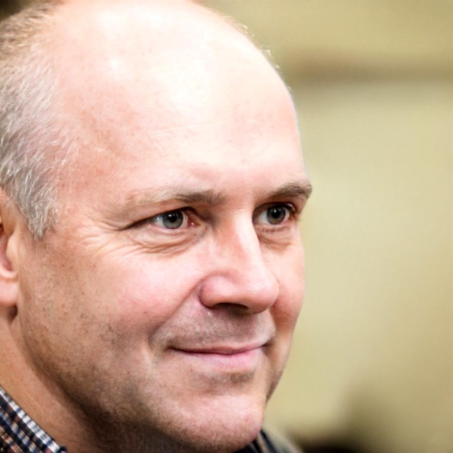 Dr. Ethan Blackwood, Financial Psychology Specialist